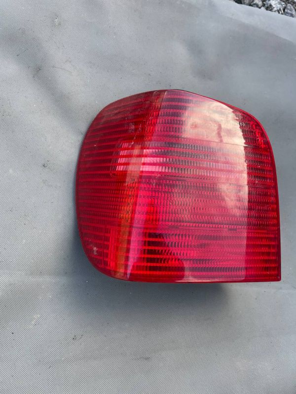 Задній стоп ліхтар лівий задній vw polo 3 6n2 fl 3 99-01 Поло 3