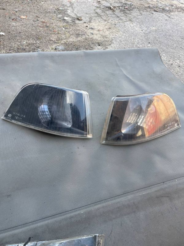 Поворотник лівий правий volvo s40 v40 рестайлінг 00-04 hella