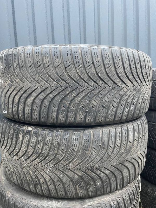 Шини пара Hankook/Sava 225/45 r17 зима Гума