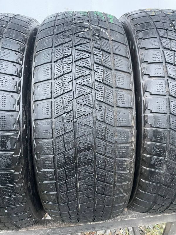 Шини комплект Bridgestone 235/55 r19 зима резина