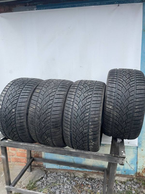 Шини комплект Dunlop 295/30 r19 зима резина