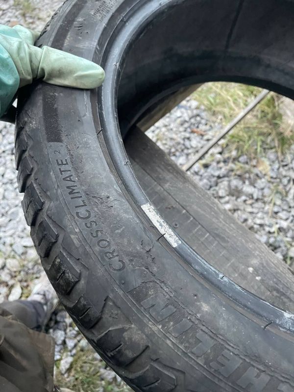 Шини пара Michelin 225/45 r17 все сезон резина