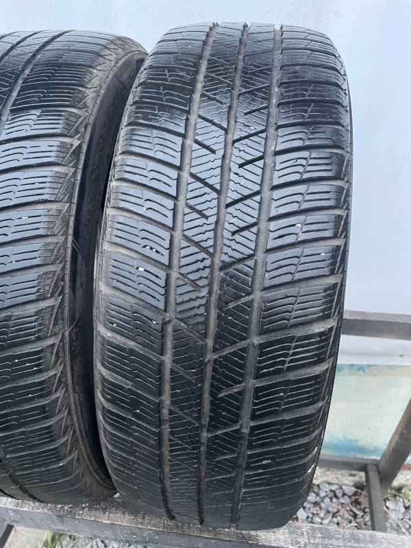 Шини пара Barum 205/55 r17 зима резина