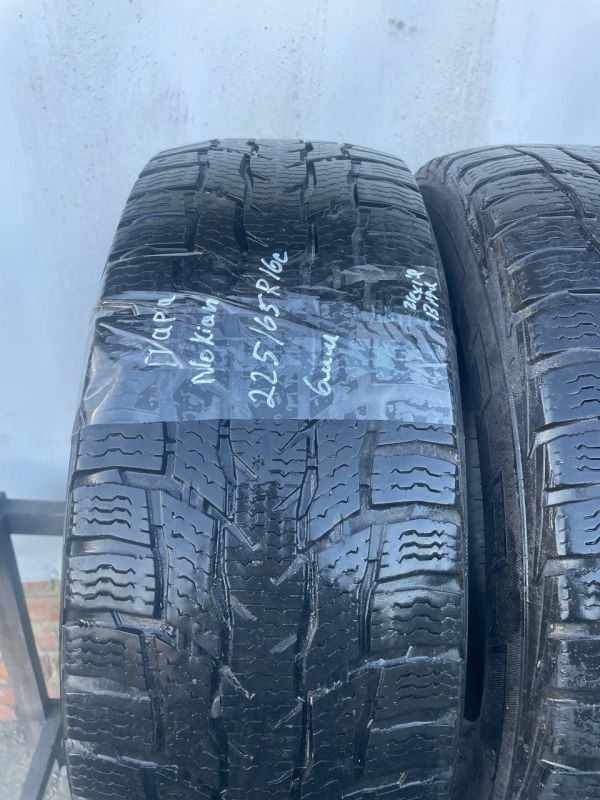 Шини пара Nokian 225/65 r16c зима резина