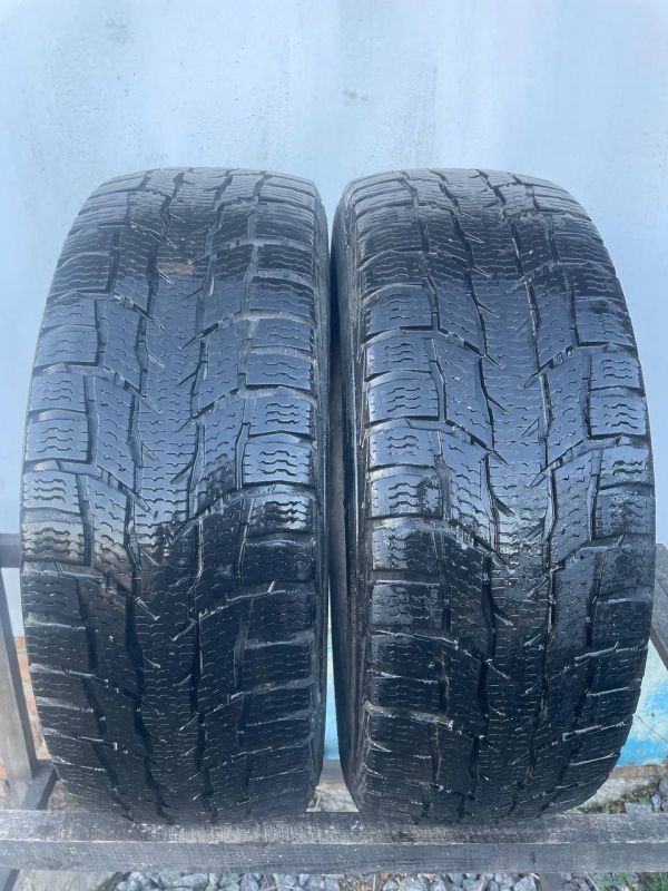 Шини пара Nokian 225/65 r16c зима резина