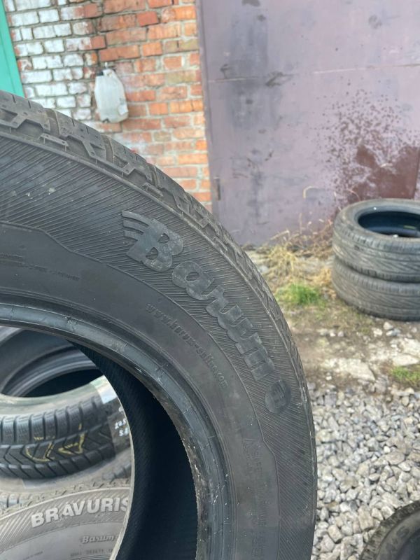 Шини комплект Barum 215/70 r16 літо резина