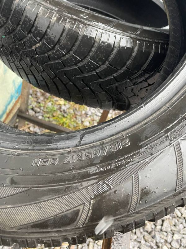 Шини пара Falken 215/65 r17 зима резина