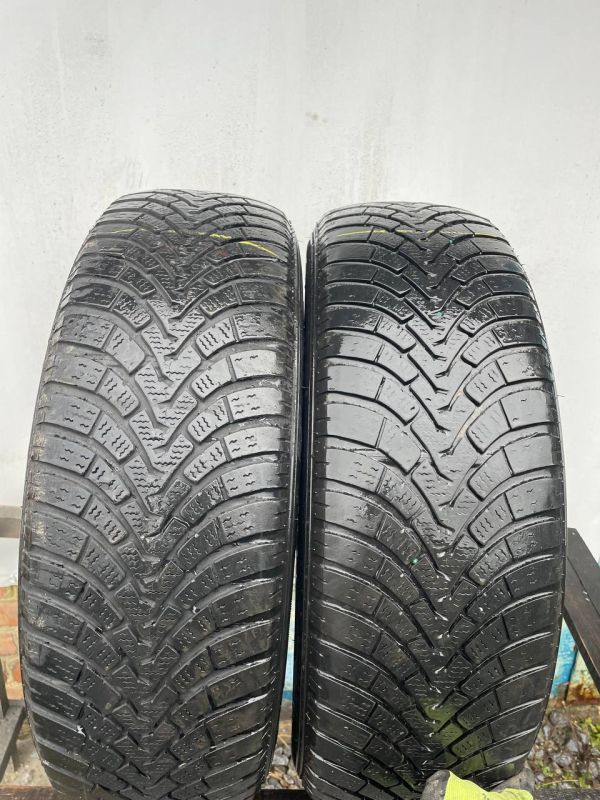 Шини пара Falken 215/65 r17 зима резина