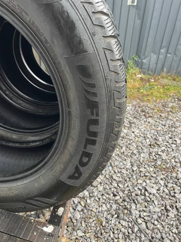 Шини Комплект або пара Fulda 235/65 r17 зима резина