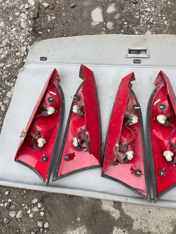 Стопи задні ліхтарі лівий правий Ford Focus Mk1 фари форд фокус мк1 