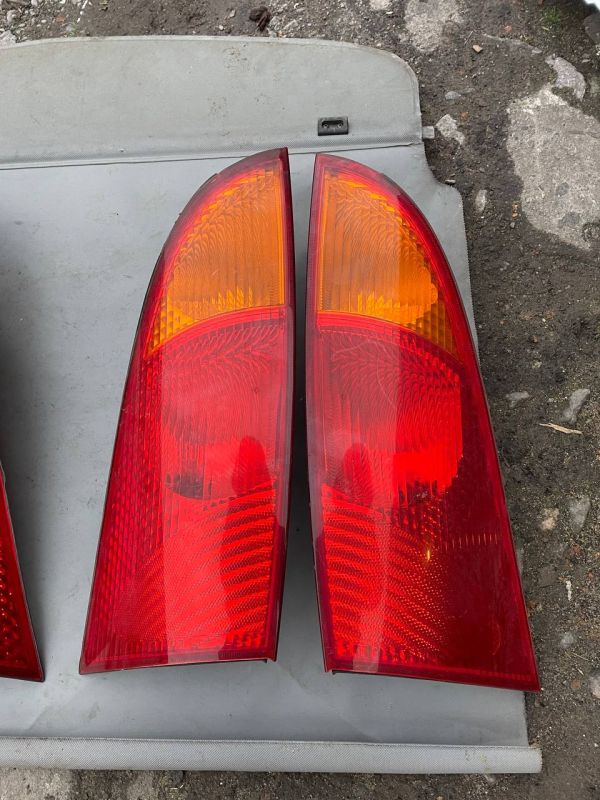 Стопи задні ліхтарі лівий правий Ford Focus Mk1 фари форд фокус мк1 