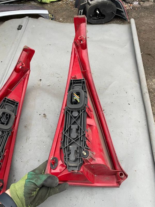  Задні ліхтарі правий лівий стопи Citroen C3 2002 - 2009 Сітроен