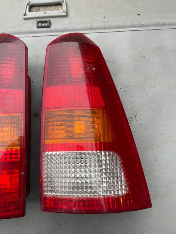 Стопи ліхтарі правий лівий Ford Focus 1 форд фокус фонар універсал