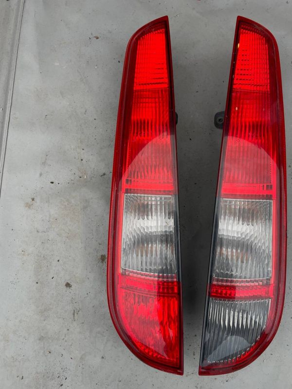 Стопи ліхтарі лівий правий задні Ford focus 2 Форд фокус 2 універсал