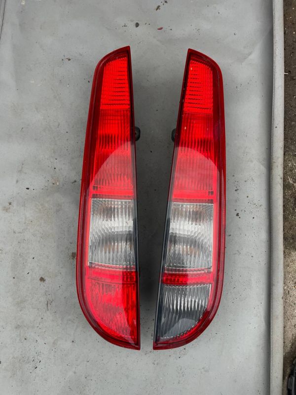 Стопи ліхтарі лівий правий задні Ford focus 2 Форд фокус 2 універсал