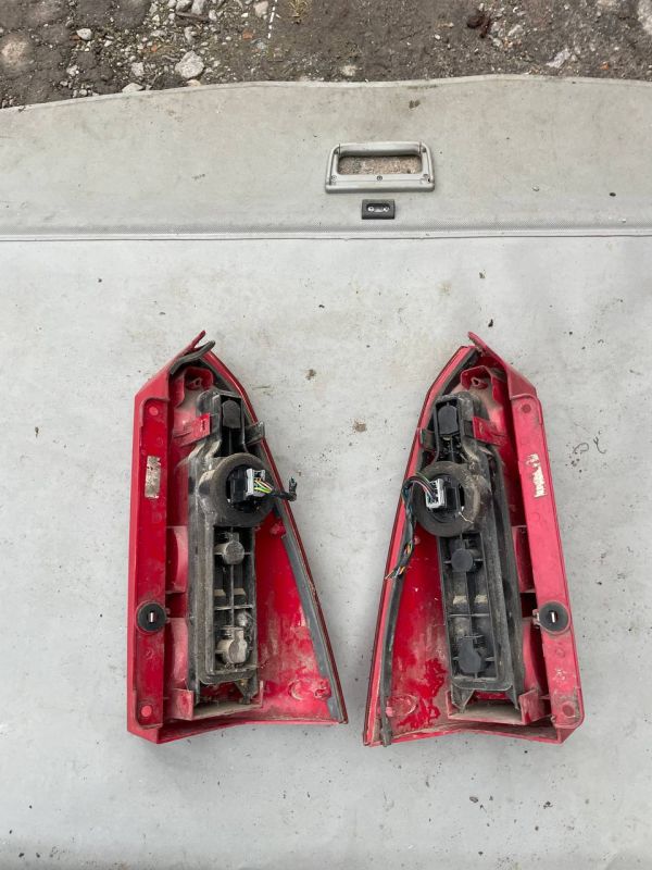 Стопи ліхтарі правий лівий Ford Focus 1 форд фокус фонар пара універсал