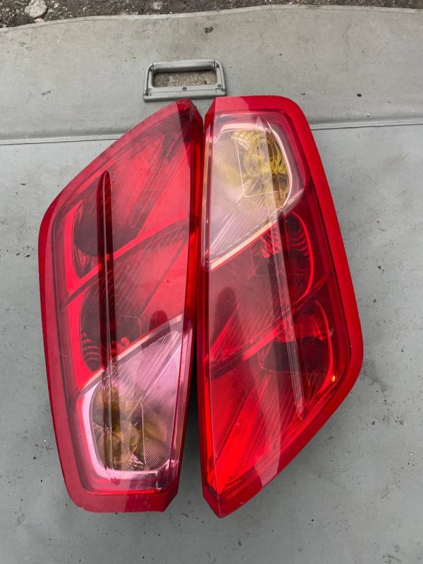 Стопи фанарі задні ліхтарі лівий правий Fiat grande punto Фіат Пунто