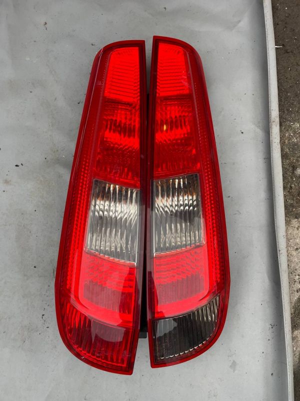 Ліхтарі задні правий лівий (стоп) Форд Фієста Ford Fiesta MK6