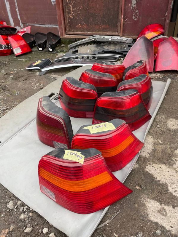 Задні ліхтарі,Стопи лівий правий Volkswagen Golf IV 4 хетчбек фонарь