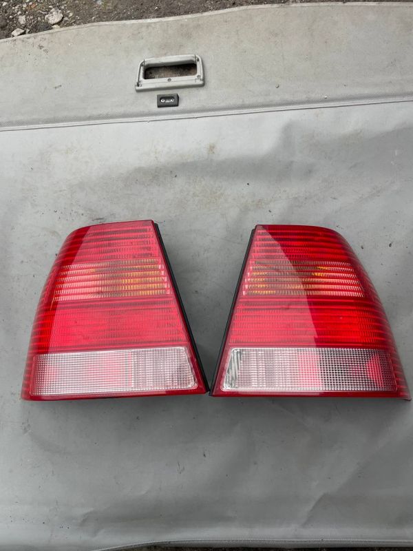 Задні ліхтарі стопи лівий правий Volkswagen Bora Бора фонарь