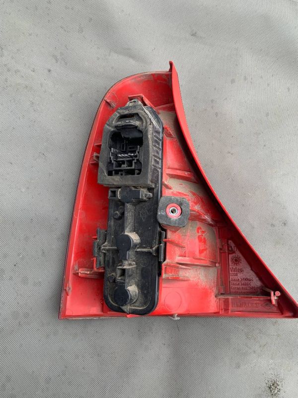 Ліхтар задній (стоп) правий Renault Clio 2 1998-2001p. дорест