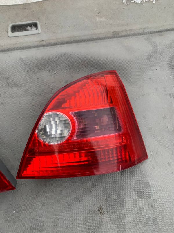Задні ліхтарі лівий правий стопи Honda Civic хатчбек Фонарь Уцінка