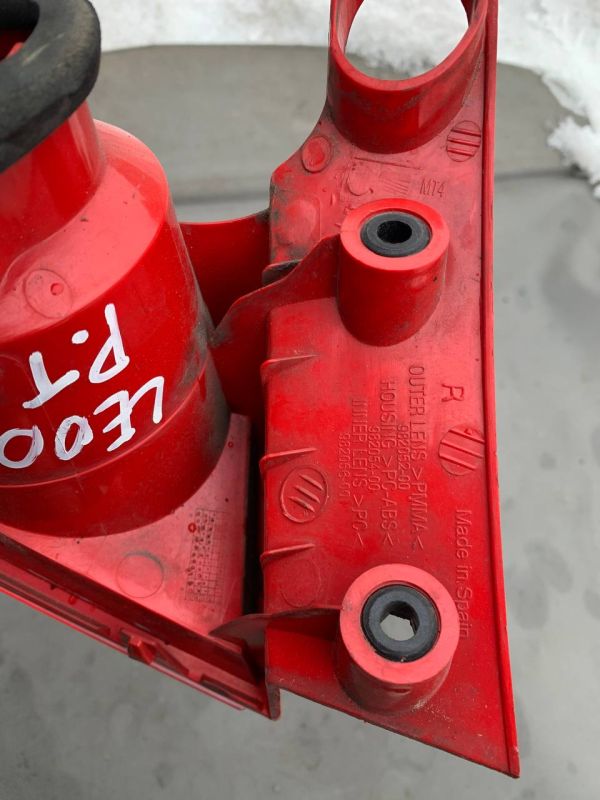 Стоп ліхтар правий фонарь Seat Leon Сиат Леон Рест