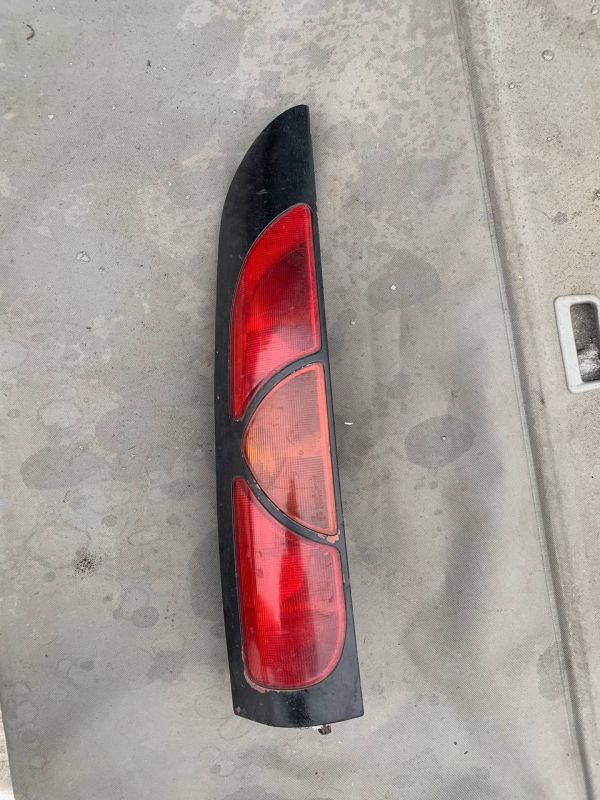 Стоп задній лівий Renault Kangoo Рено Кенго 97-08 Ляда