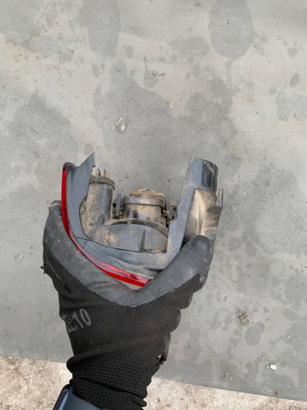 Задній ліхтар стоп лівий Citroen Berlingo Peugeot Partner УЦІНКА