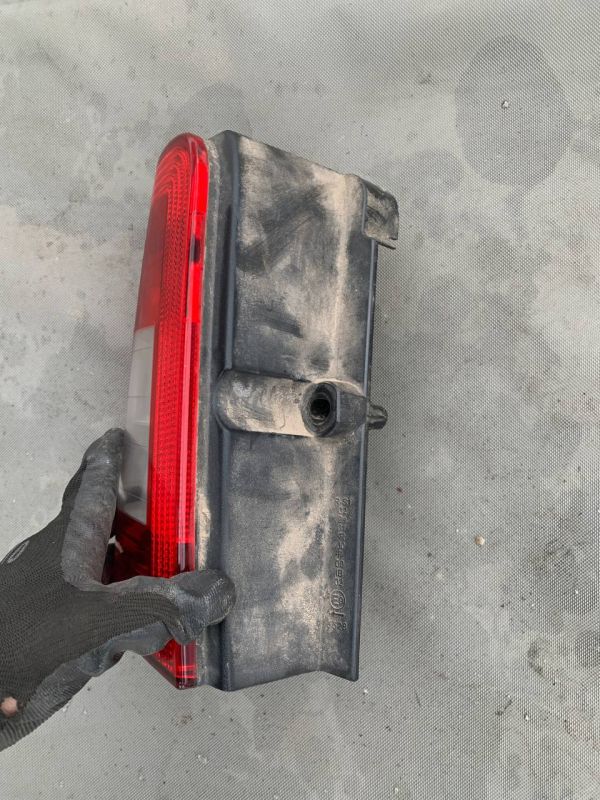 Задній ліхтар стоп лівий Citroen Berlingo Peugeot Partner УЦІНКА