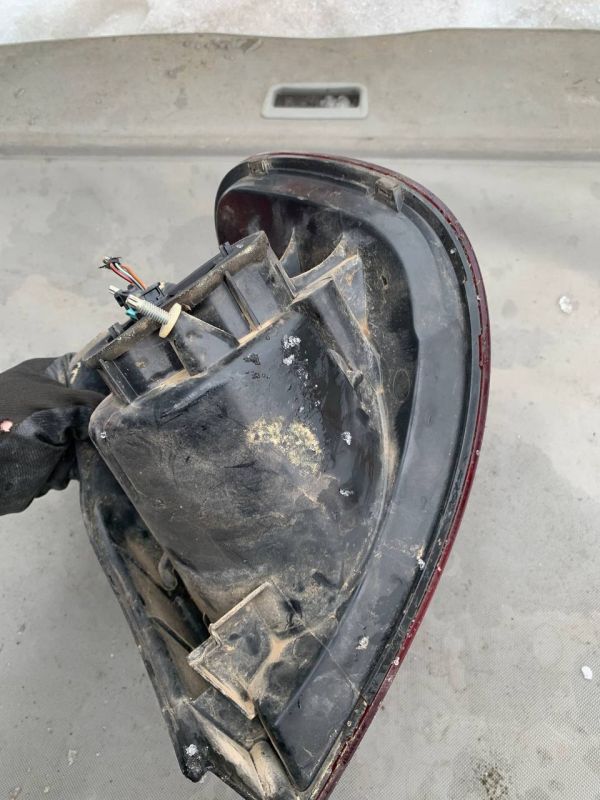 Стоп задній ліхтар лівий фонарь гольф 5 плюс golf V plus Уцінка