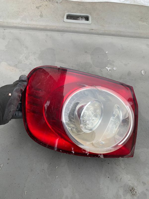 Стоп задній ліхтар лівий фонарь гольф 5 плюс golf V plus Уцінка