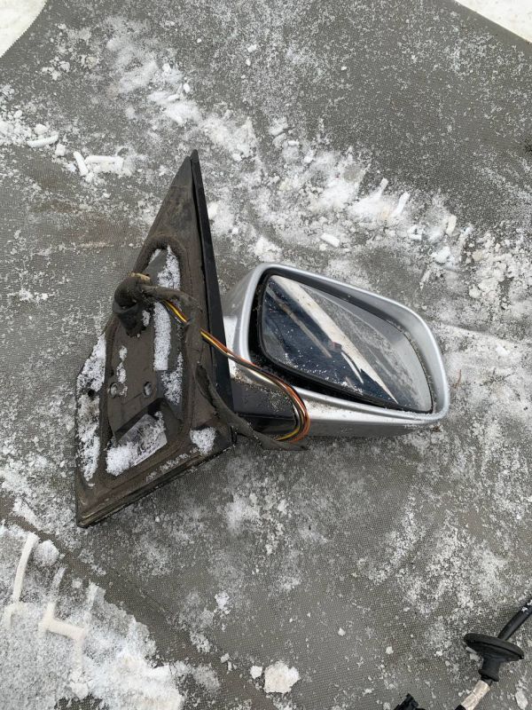 Дзеркало заднього виду праве бокове зеркало toyota yaris