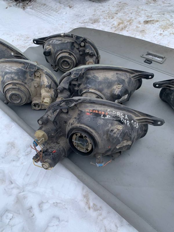 Фари передні ліва права OPEL COMBO,CORSA B Корса Комбо Опель