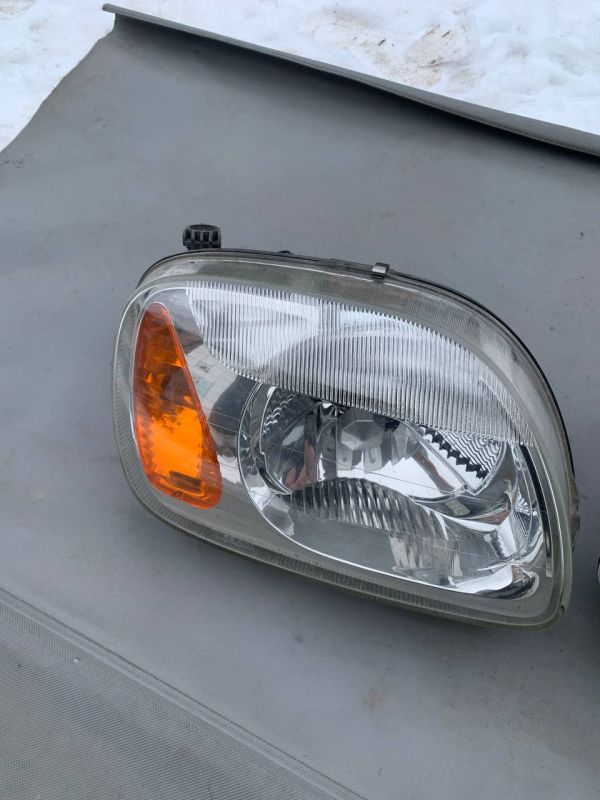 Фари передні ліва права NISSAN MICRA K11 Мікра