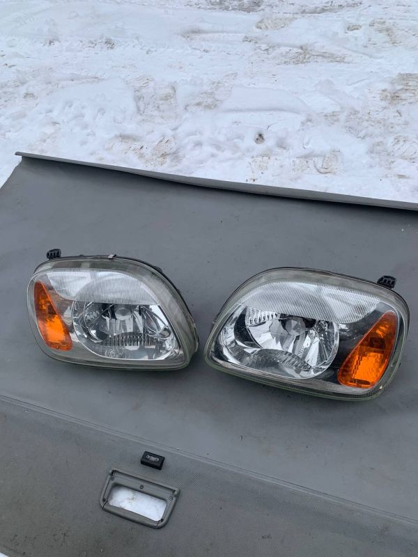 Фари передні ліва права NISSAN MICRA K11 Мікра