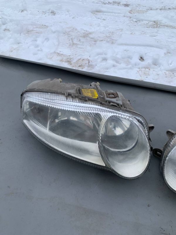 Передні фари ліва права Alfa Romeo 147 Альфа Ромео 147 2000–2004 