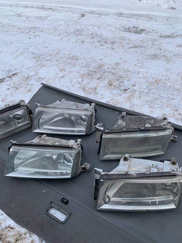 Фари передні ліва Skoda Octavia Tour Шкода Октавия Тур 00-10 лінза