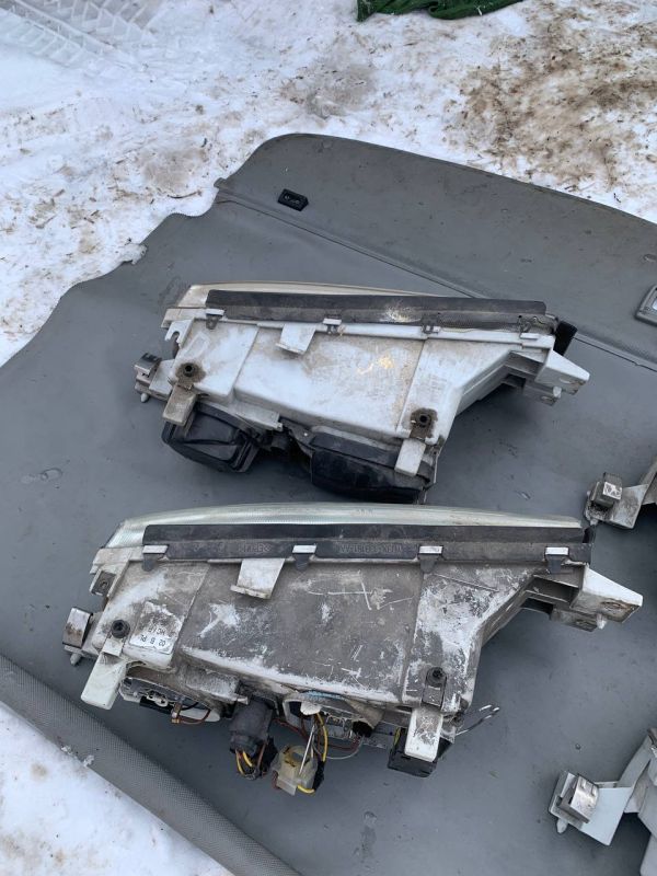 Фари передні ліва Skoda Octavia Tour Шкода Октавия Тур 00-10 лінза