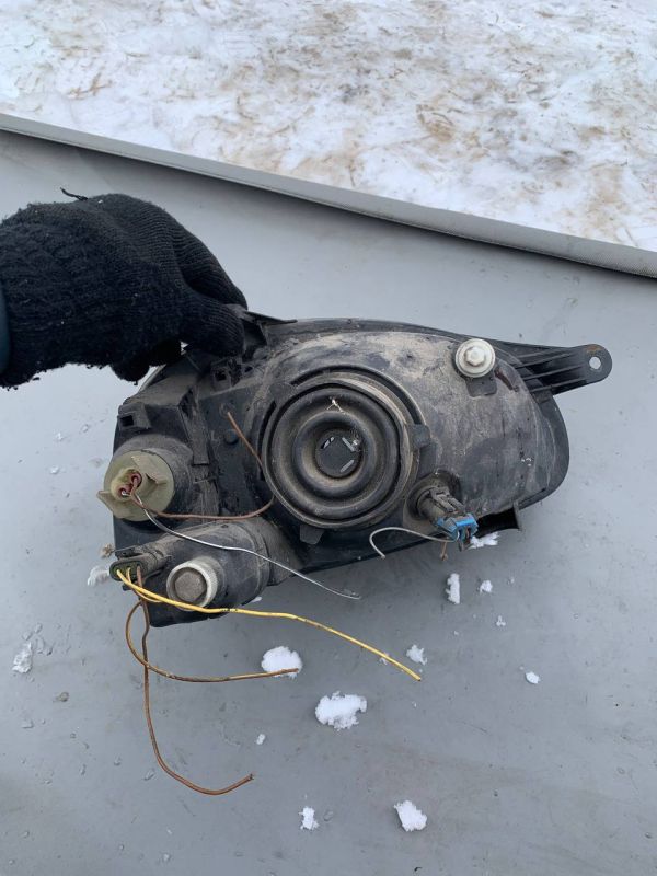 Ліва фара передня opel corsa b