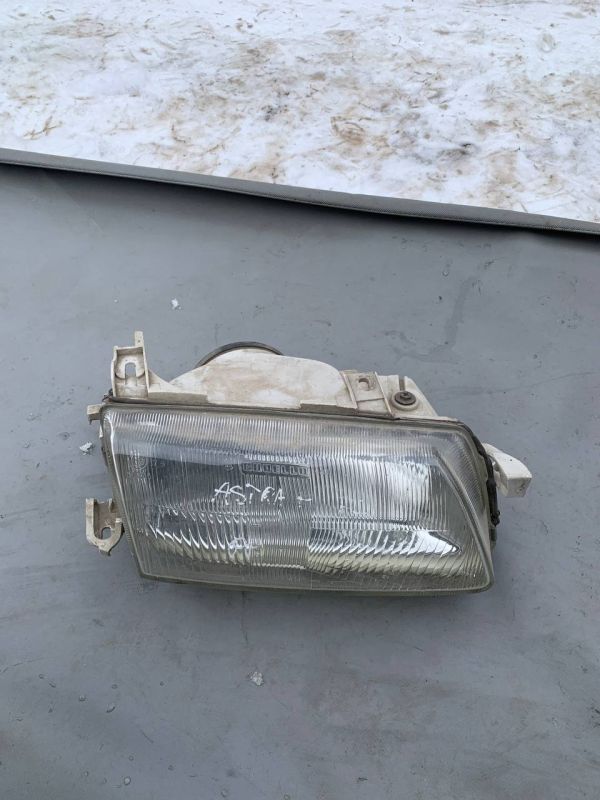 Фара права Opel Astra F 1994-1998