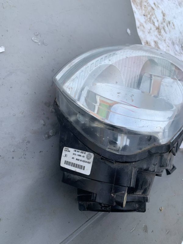 Фара передня ліва Фольксваген гольф 5 Volkswagen Golf V Jetta 5