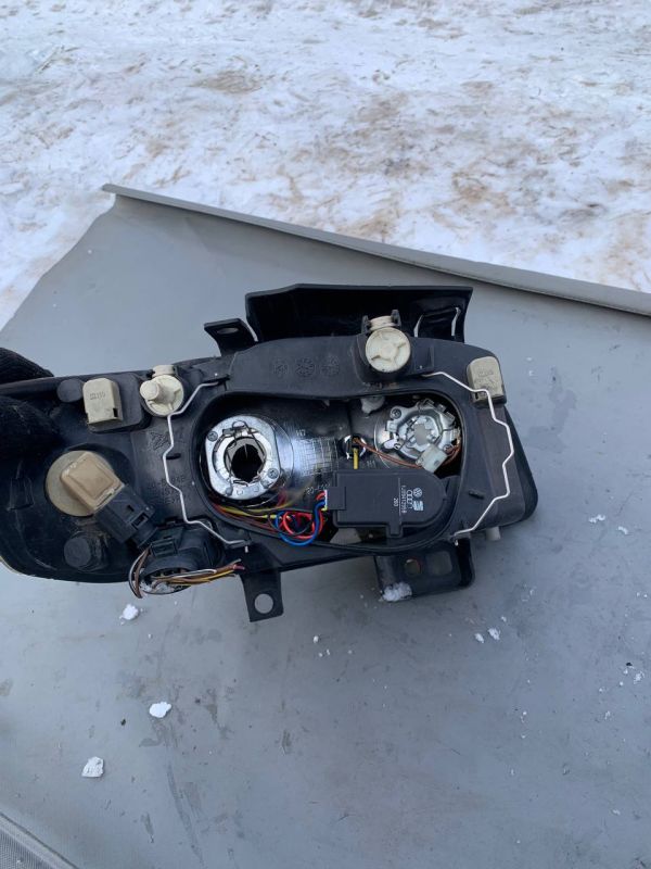 Фара передня ліва Seat Ibiza 1999-2002 Сіат