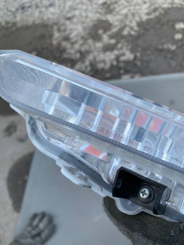 Покажчик поворота лівий в бампер Honda Pilot 2018-2022 Є Пошкодження