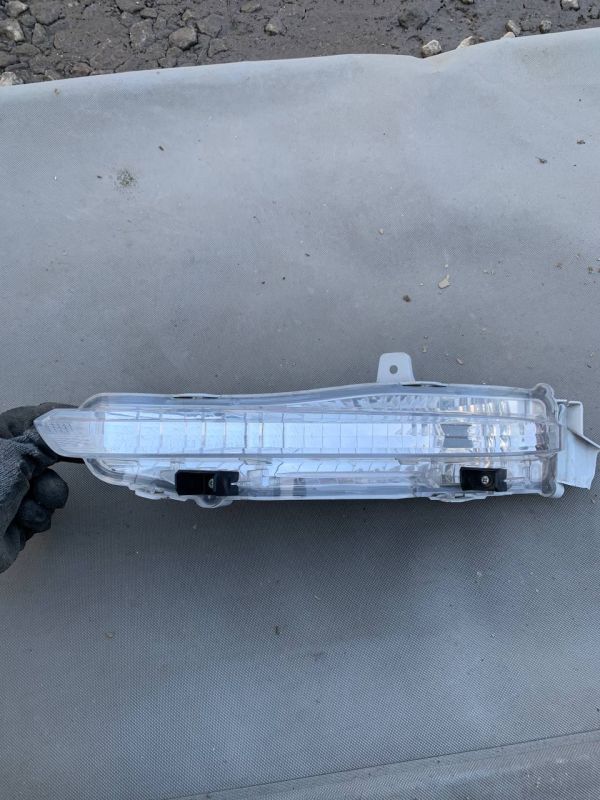 Покажчик поворота лівий в бампер Honda Pilot 2018-2022 Є Пошкодження
