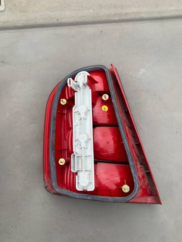 Ліхтар задній правий лівий Skoda Fabia I хетчбек рестайлінг Стоп 