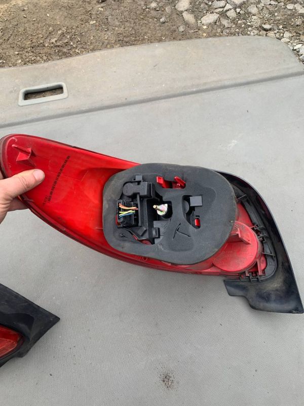 Задні ліхтарі стопи лівий правий Peugeot 206 CC кабріолет рестайлінг