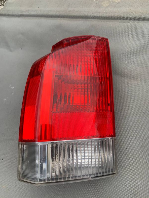 Стоп фонар ліхтар лівий правий Volvo v70 вольво в70