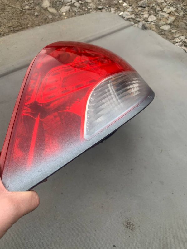 Задній лівий правий ліхтар,стоп фонарь фара задня Peugeot 207 Пежо 207