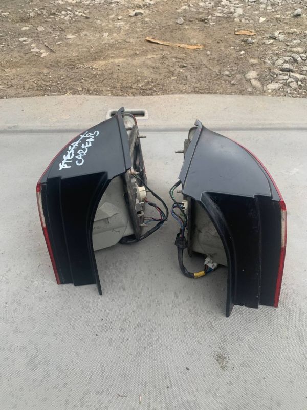 Фонарь стоп ліхтар лівий правий Kia Carens Кіа Каренс фонар Киа 